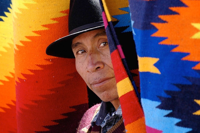 marche artisanal d'Otavalo Equateur