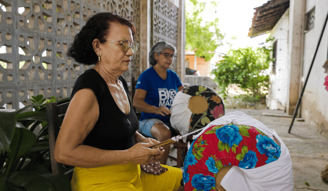 Artisans in Parnaíba, credit_ VisitBrasil